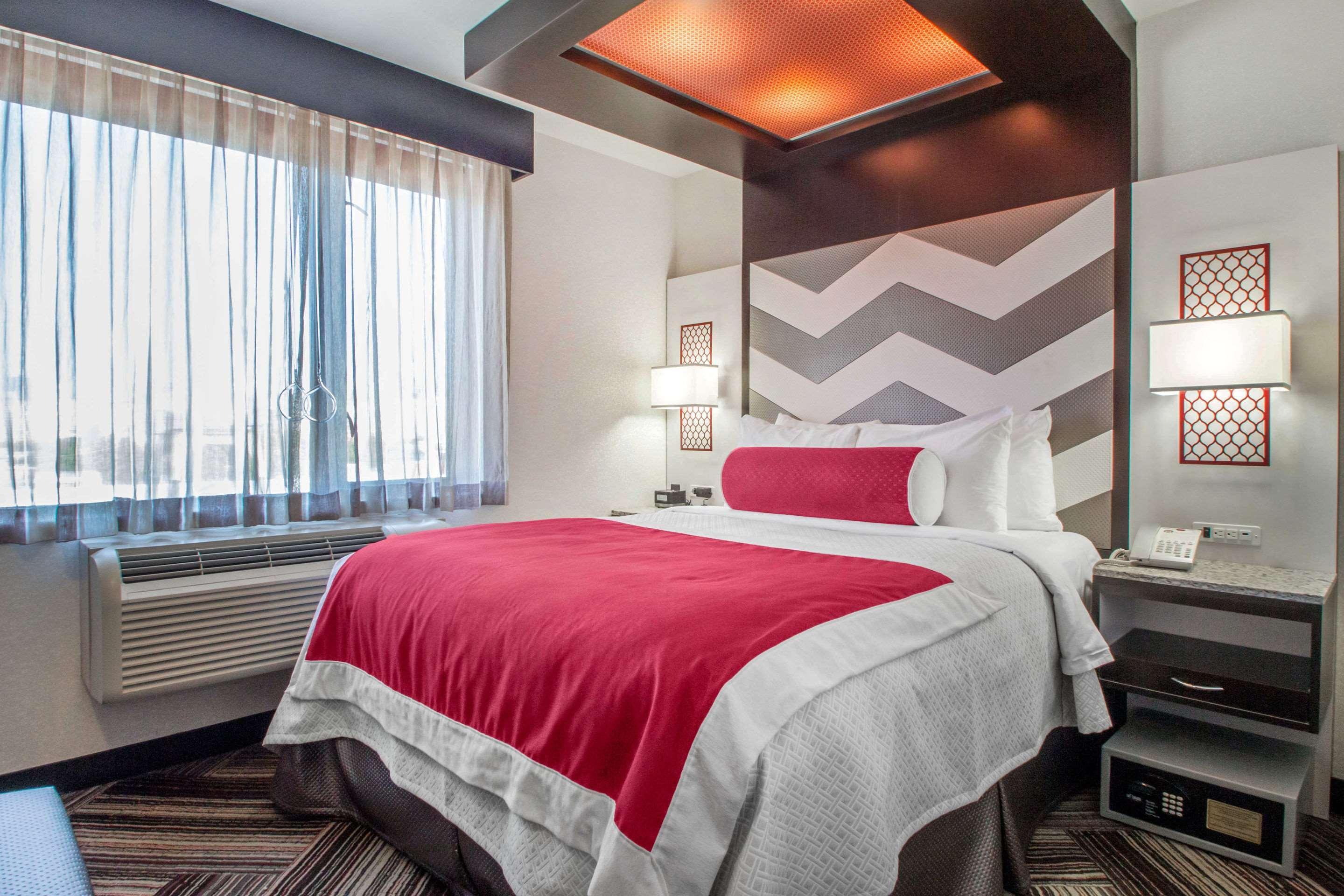 The Vue Hotel, Ascend Hotel Collection ニューヨーク エクステリア 写真